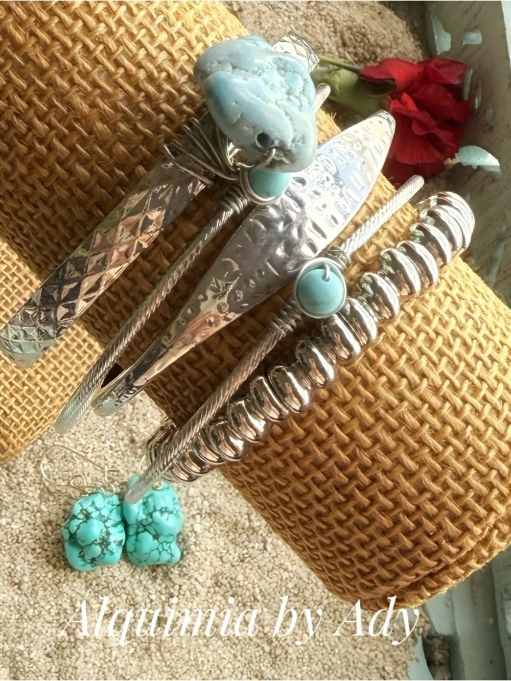 SHELL 🐚 Hammered Silver-Tone Curved Bracelet